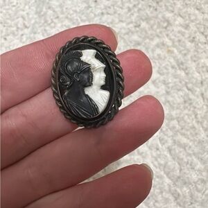 Edwardian Gladiator Black and White Cameo Brooch